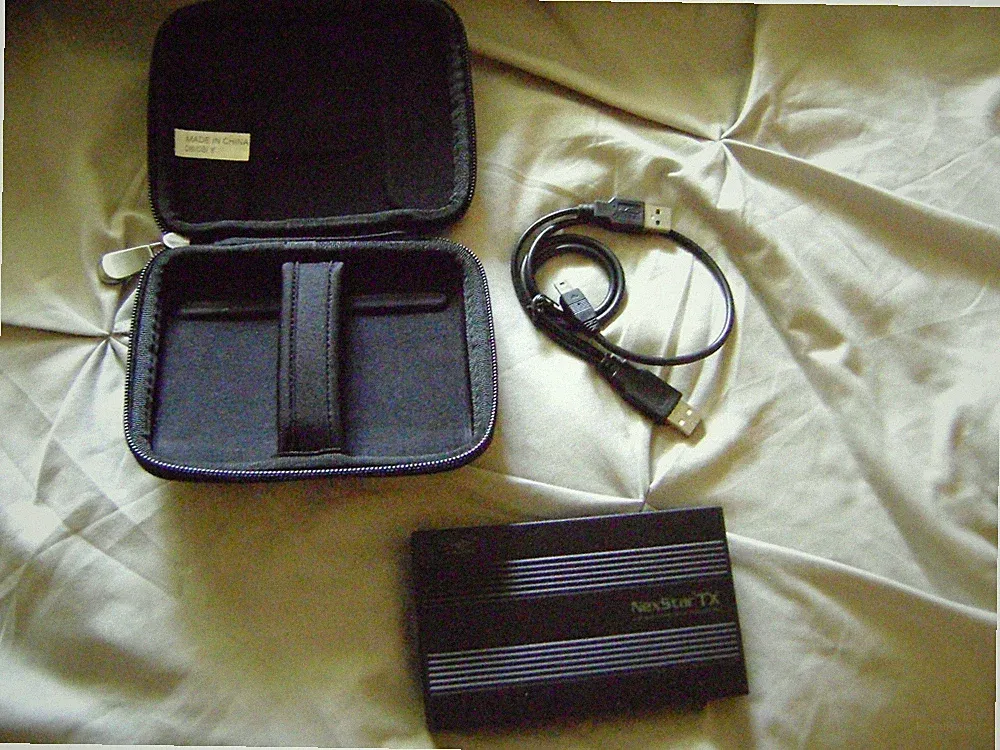 NexStar TX Vantec 2.5" SATA Hard Drive Encl HDD / SDD USB 2.0 Aluminum w/case